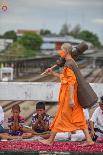 ภาพ No.128406:พิธีอัญเชิญพระบรมสารีริกธาตุ " ใจกลางเมืองนครหาดใหญ่ " เพื่อประดิษฐาน ณ มหารัตนเจดีย์สิริปทุมสวรรค์ (เจดีย์อริยพุทธะ 5 พระองค์) ศูนย์ปฏิบัติธรรมภาคใต้ อ.บางกล่ำ จ.สงขลา  วันที่ 9 มีนาคม พ.ศ.2567 (ชุดที่ 1)