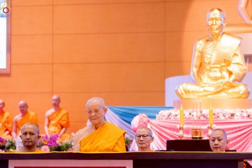 ภาพ No.244136:วันอาทิตย์ที่ 7 กันยายน พ.ศ. 2568 พิธีทอดผ้าป่าสมทบกฐินวัดพระธรรมกาย และสมทบกฐิน 30,000 วัดทั่วไทย ครั้งที่ 2 ณ ห้องแก้วสารพัดนึก 1 วัดพระธรรมกาย