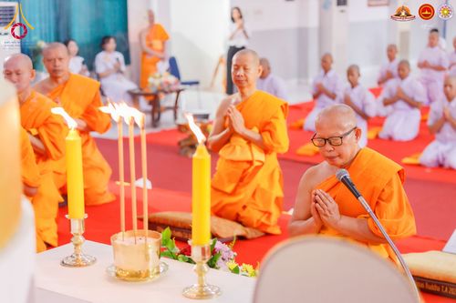 ภาพ No.283647:วันเสาร์ที่ 20 ธันวาคม  2568 พิธีบรรพชาสามเณร ณ ประเทศอินโดนีเซีย