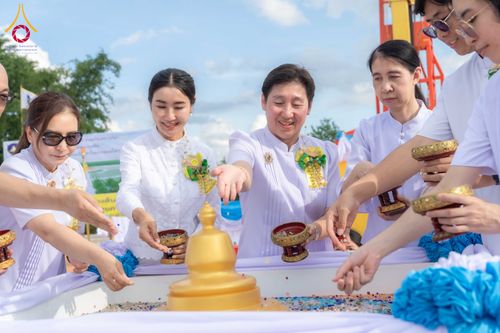 ภาพ No.336975:วันเสาร์ที่ 27 มิถุนายน 2569 พิธีทอดผ้าป่า พิธีตอกเสาเข็มมงคล องค์พระเจดีย์เพื่อสันติภาพโลก ณ ธุดงคสถานลุ่มน้ำฝาง อำเภอฝาง จังหวัดเชียงใหม่