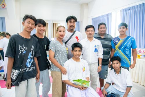 ภาพ No.320090:วันเสาร์ที่ 4 เมษายน 2569 พิธีตัดปอยผม ขอขมาผู้ปกครอง  มอบบาตร-ผ้าไตร และพิธีบรรพชาสามเณร 87 รูป  ณ ศูนย์ปฏิบัติธรรมระยอง(บ้านช่องลม)  ต.บางบุตร อ.บ้านค่าย จ.ระยอง