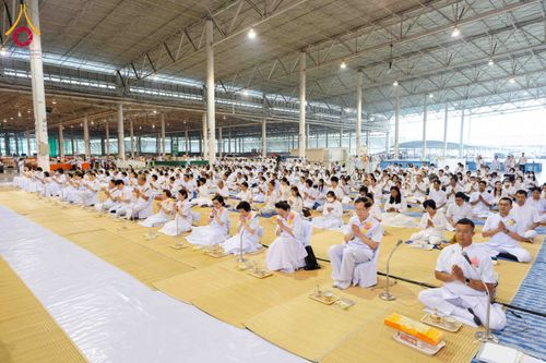 ภาพ No.306966:วันที่ 31 มกราคม พ.ศ. 2569 พิธีถวายภัตตาหารเป็นสังฆทาน แด่พระธรรมยาตรา ณ วัดพระธรรมกาย  จังหวัดปทุมธานี ในโครงการธรรมยาตรา กตัญญูบูชา มหาปูชนียาจารย์ พระมงคลเทพมุนี(สด จนฺทสโร) พระผู้ปราบมาร อนุสรณ์สถาน 7 แห่ง ปีที่ 14