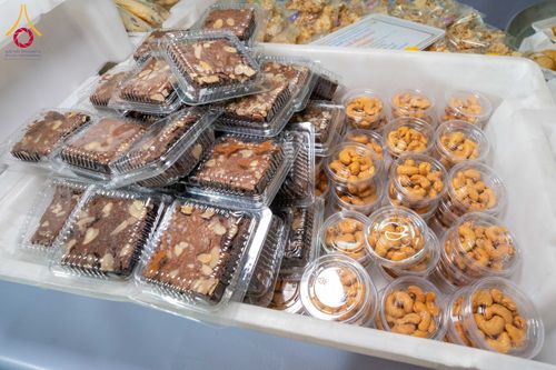 ภาพ No.296719:วันที่ 18 มกราคม พ.ศ. 2569 พิธีถวายภัตตาหารเป็นสังฆทาน แด่พระธรรมยาตรา ณ วัดโบสถ์บน ต.บางคูเวียง จ.นนทบุรี อนุสรณ์สถานลำดับที่ 4 สถานที่เกิดด้วยกายธรรม ในโครงการธรรมยาตรา กตัญญูบูชา มหาปูชนียาจารย์ พระมงคลเทพมุนี(สด จนฺทสโร) พระผู้ปราบมาร อนุสรณ์สถาน 7 แ