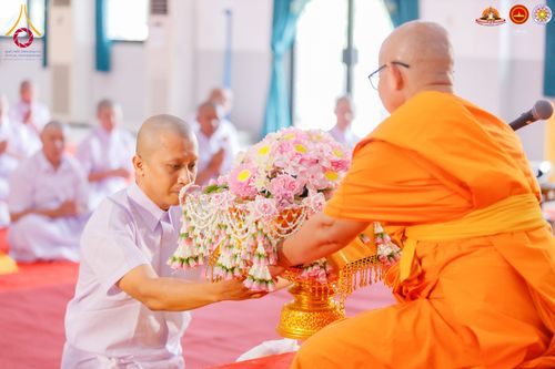 ภาพ No.283651:วันเสาร์ที่ 20 ธันวาคม  2568 พิธีบรรพชาสามเณร ณ ประเทศอินโดนีเซีย