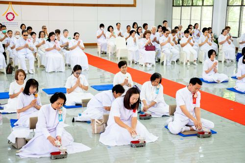 ภาพ No.278469:วันพุธที่ 10 ธันวาคม พ.ศ.2568  พิธีทอดผ้าป่าเพื่อสนับสนุนโครงการตักบาตรพระ 10,000 รูป เมืองกาญจนบุรี ณ อาคารปลูกศรัทธา วัดพระธรรมกาย