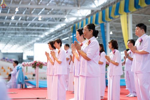 ภาพ No.286438:วันอาทิตย์ที่ 13 กรกฎาคม พ.ศ.2568 พิธีปฎิบัติธรรม และพิธีจุดเทียนใจ ไฟนิรันดร์ อนันตชัย ณ สภาธรรมกายสากล วัดพระธรรมกาย