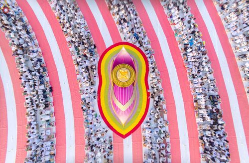 ภาพ No.302528:วันที่ 24 มกราคม พ.ศ. 2569 พิธีตักบาตรพระธรรมยาตรา ณ อนุสรณ์สถานลำดับที่ 5 สถานที่เผยแผ่วิชชาธรรมกายครั้งแรก อนุสรณ์สถานบางปลา วัดบางปลา อำเภอบางเลน จังหวัดนครปฐม ในโครงการธรรมยาตรา กตัญญูบูชา มหาปูชนียาจารย์ พระมงคลเทพมุนี(สด จนฺทสโร) พระผู้ปราบมาร อนุส