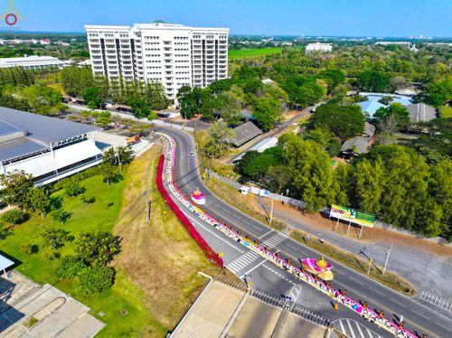 ภาพ No.305880:วันที่ 25 มกราคม พ.ศ. 2569 พิธีต้อนรับพระธรรมยาตรา วัดพระธรรมกาย(ภาพชุดที่ 3) ในโครงการธรรมยาตรา กตัญญูบูชา มหาปูชนียาจารย์ พระมงคลเทพมุนี(สด จนฺทสโร) พระผู้ปราบมาร อนุสรณ์สถาน 7 แห่ง ปีที่ 14