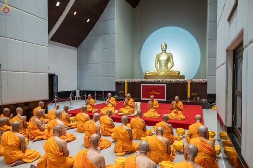 ภาพ No.350933:วันที่ 19 กันยายน พ.ศ.2569 พิธีบรรพชาอุปสมบท โครงการอุปสมบทหมู่บูชาธรรม ครบรอบ 109 ปี วันครูผู้ค้นพบวิชชาธรรมกาย ณ โบสถ์พระไตรปิฏก วัดพระธรรมกาย