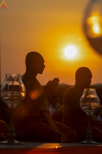 ภาพ No.307726:วันที่ 31 มกราคม พ.ศ. 2569 พิธีจุดประทีปธรรมถวายเป็นพุทธบูชา  และบูชาธรรมมหาปูชนียาจารย์ (ภาพชุดที่ 2) ณ วัดพระธรรมกาย ปทุมธานี ในโครงการธรรมยาตรา กตัญญูบูชา มหาปูชนียาจารย์ พระมงคลเทพมุนี(สด จนฺทสโร) พระผู้ปราบมาร อนุสรณ์สถาน 7 แห่ง ปีที่ 14