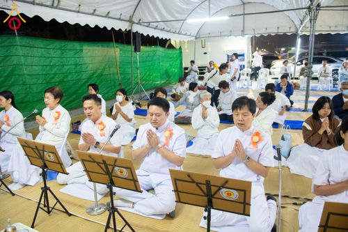 ภาพ No.290760:วันที่ 9 มกราคม พ.ศ. 2569 พิธีถวายภัตตาหารเป็นสังฆทาน แด่พระธรรมยาตรา ณ อนุสรณ์สถานคลองบางนางแท่น อ.สามพราน จ.นครปฐม ในโครงการธรรมยาตรา กตัญญูบูชา มหาปูชนียาจารย์ พระมงคลเทพมุนี(สด จนฺทสโร) พระผู้ปราบมาร อนุสรณ์สถาน 7 แห่ง ปีที่ 14