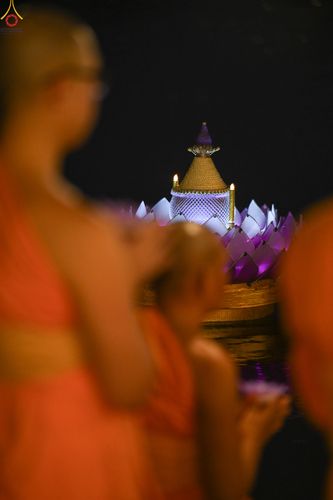 ภาพ No.301368:วันที่ 22 มกราคม พ.ศ. 2569 พิธีลอยประทีปธรรมถวายเป็นพุทธบูชา และบูชาธรรมมหาปูชนียาจารย์  ณ อนุสรณ์สถานลำดับที่ 5 สถานที่เผยแผ่วิชชาธรรมกายครั้งแรก อนุสรณ์สถานบางปลา วัดบางปลา อำเภอบางเลน จังหวัดนครปฐม ในโครงการธรรมยาตรา กตัญญูบูชา มหาปูชนียาจารย์ พระมงคล