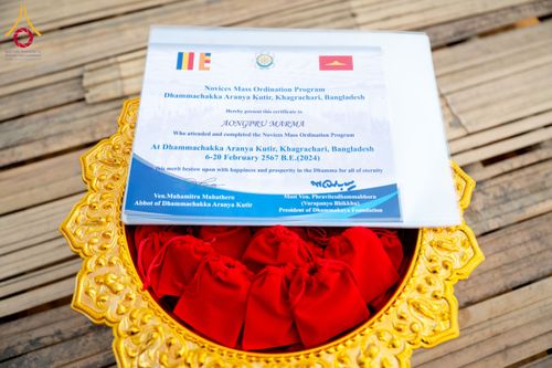 ภาพ No.131177:Photo Story ปฐมบรรพชาชาวพุทธมาร์มา Episode 4/5 วันที่ 13 กุมภาพันธ์พ.ศ. 2567 ณ วัดธัมจักร อรัญกุฏิ บังกลาเทศ