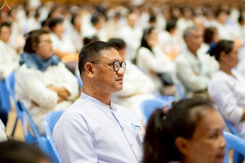 ภาพ No.242482:วันที่ ๒๙ - ๓๑ สิงหาคม พ.ศ. ๒๕๖๘ สัมมนารวมใจผู้นำบุญ บูชาธรรม ๘๑ ปี  หลวงพ่อธัมมชโย รุ่นที่ ๒ กฐินสามัคคีทั่วไทย ๓๐,๐๐๐ วัด โครงการอุปสมบทบูชาธรรมมหาปูชนียาจารย์  ๓,๐๐๐ รูป