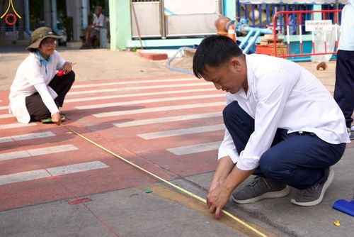 ภาพ No.115978:V.15 สามัคคี การเตรียมงาน เก็บงาน การรับบุญของเจ้าหน้าที่หน่วยงานต่างๆ เพื่อโครงการธรรมยาตรา กตัญญูบูชามหาปูชนียาจารย์ พระมงคลเทพมุนี (สด จนฺทสโร) พระผู้ปราบมาร อนุสรณ์สถาน 7 แห่ง ปีที่ 12 ระหว่างวันที่ 2 - 31 มกราคม พ.ศ.2567