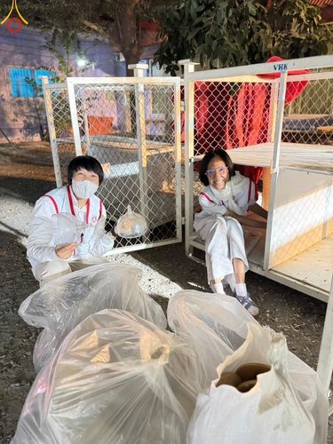 ภาพ No.204222:V.52 สารพัดV สารพัดดี ที่วัดสองพี่น้อง ในโครงการธรรมยาตรา กตัญญูบูชา มหาปูชนียาจารย์ พระมงคลเทพมุนี(สด จนฺทสโร) พระผู้ปราบมาร อนุสรณ์สถาน 7 แห่ง ปีที่ 13 ระหว่างวันที่ 2-31 มกราคม พ.ศ. 2568