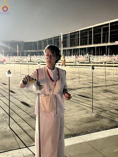 ภาพ No.125567:V.27 มาฆะ สาธุ  การรับบุญเตรียมงาน ปฎิบัติงาน เก็บงาน ของเจ้าหน้าที่หน่วยงานต่างๆ เพื่อวันมาฆบูชา วันเสาร์ที่ 24 กุมภาพันธ์  พ.ศ. 2567 ณ วัดพระธรรมกาย จ.ปทุมธานี