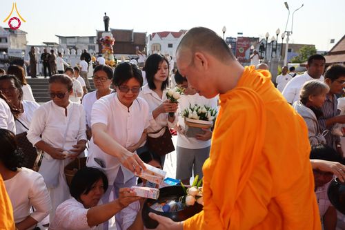 ภาพ No.312909:วันอาทิตย์ที่ 8 มีนาคม พ.ศ.2569 ทำบุญเมืองนครราชสีมา 558 ปี ตักบาตรพระ 10,000 รูป (ภาพชุดที่ 2)