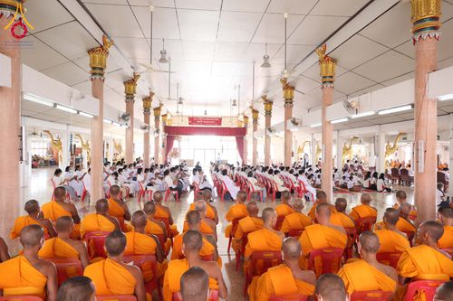 ภาพ No.300379:วันที่ 22 มกราคม พ.ศ. 2569 พิธีทอดผ้าป่าทำนุบำรุงศาสนสถาน ณ วัดรางกำหยาด ต.บางภาษี อ.บางเลน จ.นครปฐม ในโครงการธรรมยาตรา กตัญญูบูชา มหาปูชนียาจารย์ พระมงคลเทพมุนี(สด จนฺทสโร) พระผู้ปราบมาร อนุสรณ์สถาน 7 แห่ง ปีที่ 14