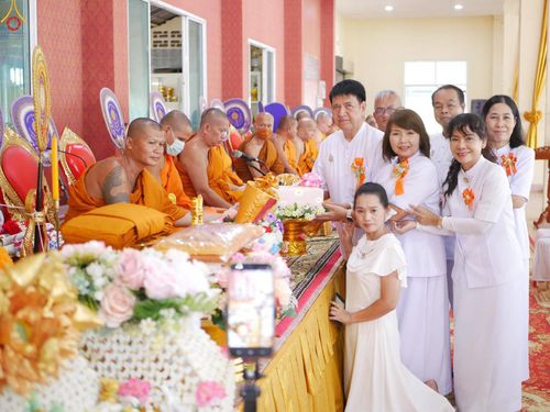 ภาพ No.281936:วันที่ 12 ตุลาคม พ.ศ. 2568 พิธีทอดกฐินสามัคคีทั่วไทย 30,000 วัด  โดยคณะศิษยานุศิษย์ บูชาธรรม 81 ปี  หลวงพ่อธัมมชโย ณ วัดท่าพาณิชย์ อ.กบินทร์บุรี จ.ปราจีนบุรี