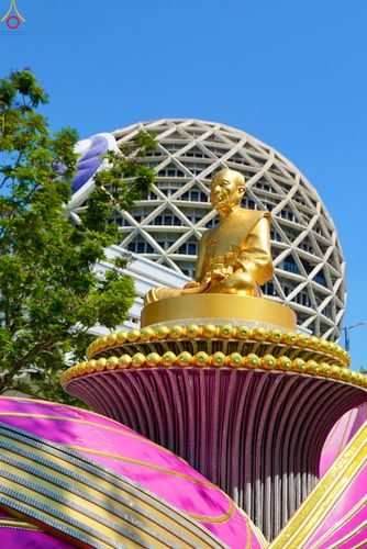 ภาพ No.304614:วันที่ 25 มกราคม พ.ศ. 2569 พิธีต้อนรับพระธรรมยาตรา (ภาพชุดที่ 2) รร.สามัคคีราษฏร์บำรุง-วัดพระธรรมกาย ในโครงการธรรมยาตรา กตัญญูบูชา มหาปูชนียาจารย์ พระมงคลเทพมุนี(สด จนฺทสโร) พระผู้ปราบมาร อนุสรณ์สถาน 7 แห่ง ปีที่ 14