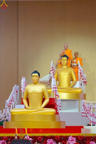 ภาพ No.84753:พิธีบรรจุพระบรมสารีริกธาตุภายในเกตุดอกบัวตูม องค์พระประธาน ณ ห้องแก้วสารพัดนึก 2 วัดพระธรรมกาย ในวันอาสาฬหบูชา อังคารที่ 1 สิงหาคม พ.ศ.2566