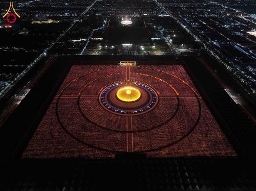 ภาพ No.312412:วันอังคารที่ 3 มีนาคม พ.ศ.2569 พิธีเวียนประทักษิณและจุดมาฆประทีป (ภาพชุดที่ 2) ณ ลานธรรมพระมหาธรรมกายเจดีย์ วัดพระธรรมกาย