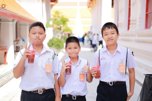 ภาพ No.288996:วันพุธที่ 17 ธันวาคม พ.ศ.2568 กิจกรรมเยาวชนไทยรวมใจทำความดี "เด็กดีมหานคร ต้นแบบด้านศีลธรรม" แข่งขันสอบตอบปัญหาศีลธรรมในพระพุทธศาสนา ครั้งที่ 7 และวันรวมพลังเด็กดี V-Star ประจำปี 2568 ณ วัดมหาธาตุยุวราชรังสฤษฎิ์ราชวรมหาวิหาร กรุงเทพมหานคร