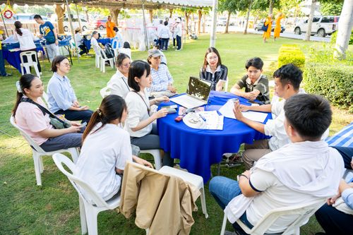 ภาพ No.282396:วันที่ 19 -20 ธันวาคม พ.ศ.2568 เบื้องหลังความสำเร็จ ของการจัดงานตักบาตร พระ 10,000 รูป Skywalk กาญจนบุรี