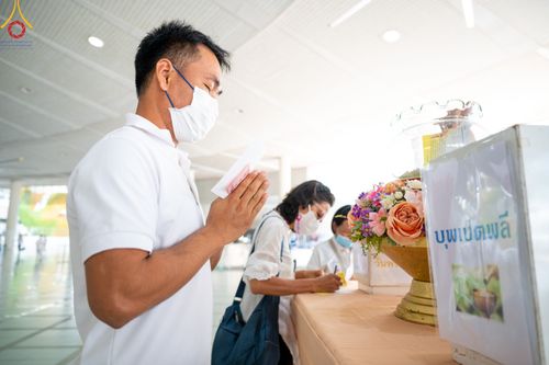 ภาพ No.79426:พิธีบุพเปตพลี ครั้งที่ 133 เพื่ออุทิศบุญกุศลแด่บรรพบุรุษผู้ล่วงลับ วันที่ 5 เมษายน พ.ศ. 2566 ณ วัดพระธรรมกาย