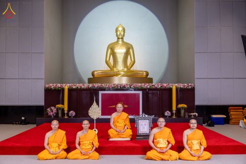 ภาพ No.332419:วันเสาร์ที่ 6 มิถุนายน พ.ศ.2569 พิธีต้อนรับสัญญาบัตร พัดยศ พระราชภาวนาวชิรวิเทศ วิ. ณ อุโบสถพระไตรปิฏก วัดพระธรรมกาย