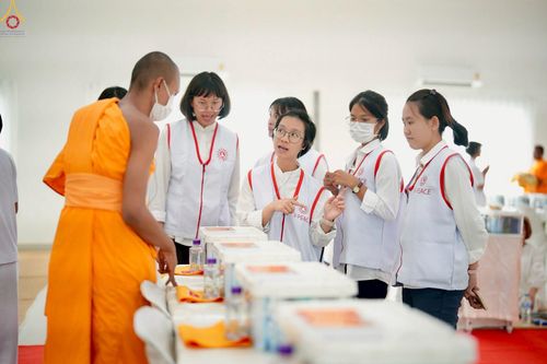 ภาพ No.301552:ภาพเบื้องหลังอาสาสมัครรวมใจ ชุดที่ 4 ในโครงการธรรมยาตรา กตัญญูบูชา มหาปูชนียาจารย์ พระมงคลเทพมุนี(สด จนฺทสโร) พระผู้ปราบมาร อนุสรณ์สถาน 7 แห่ง ปีที่ 14