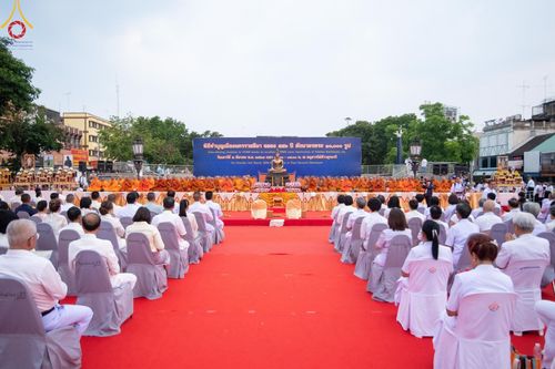 ภาพ No.126065:พิธีทำบุญเมืองนครราชสีมา ฉลอง 556 ปี ตักบาตรพระ 10,000 รูป ในวันเสาร์ที่ 2 มีนาคม พ.ศ.2567 ณ อนุสาวรีย์ท้าวสุรนารี จ.นครราชสีมา จัดโดย คณะสงฆ์จังหวัดนครราชสีมา ร่วมกับสำนักงานจังหวัดนครราชสีมา