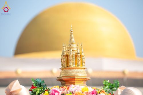 ภาพ No.209662:วันอาทิตย์ที่ 2 มีนาคม พ.ศ. 2568 พิธีภาคบ่าย สัมมนาพิเศษ, ปฏิบัติธรรม พิธีรับมอบพระบรมสารีริกธาตุ ณ สภาธรรมกายสากล วัดพระธรรมกาย