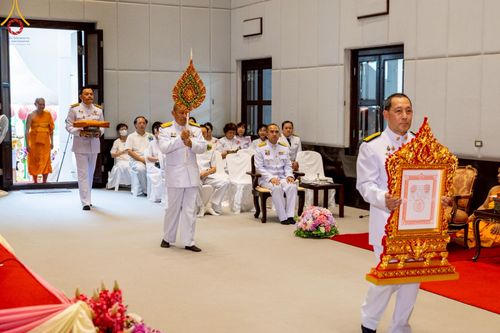ภาพ No.214794:พิธีต้อนรับสัญญาบัตร พัดยศ พระราชวิเทศวชิรเวที (บัณฑิต วรปญฺโญ) เจ้าอาวาสวัดพระธรรมกายสกอตแลนด์ สหราชอาณาจักร ผู้ช่วยเจ้าอาวาสวัดพระธรรมกาย ณ อุโบสถพระไตรปิฏก วัดพระธรรมกาย