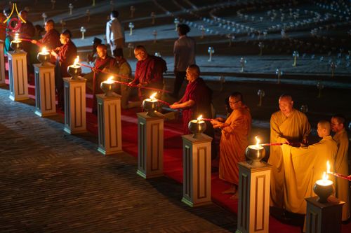 ภาพ No.210503:วันเสาร์ที่ 8 มีนาคม พ.ศ. 2568 พิธีจุดประทีป โครงการบรรพชาสามเณรชาวเนปาล 500 รูป ณ ชาตสถานอุทยานลุมพินีวัน ที่ประสูติขององค์สมเด็จพระสัมมาสัมพุทธเจ้า ลุมพินี ประเทศเนปาล