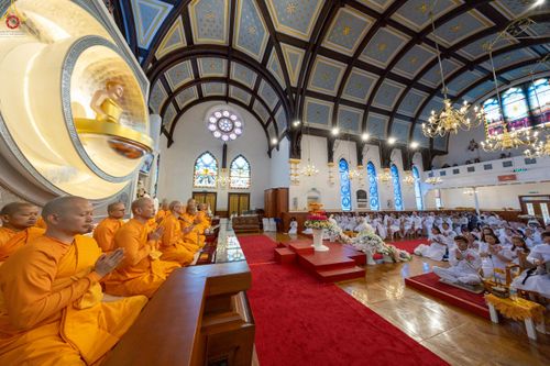ภาพ No.270887:วันอาทิตย์ที่ 19 ตุลาคม พ.ศ. 2568 พิธีทอดกฐิน “หนึ่งไม่มีสอง” วัดพระธรรมกายนิวคาสเซิล เมืองนิวคาสเซิล ประเทศอังกฤษ 