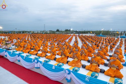 ภาพ No.118488:พิธีตักบาตรพระธรรมยาตรา ปีที่ 12 ณ อนุสรณ์สถานลำดับที่ 5 สถานที่เผยแผ่วิชชาธรรมกายครั้งแรก อนุสรณ์สถานบางปลา จ.นครปฐม วันที่ 25 มกราคม พ.ศ. 2567