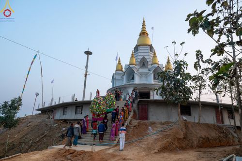 ภาพ No.127194:Photo Story ปฐมบรรพชาชาวพุทธมาร์มา เริ่ม วันที่ 2 กุมภาพันธ์ พ.ศ. 2567 ณ วัดธัมจักร อรัญกุฏิ เมืองรัมการ์ คาร์กาชารี บังกลาเทศ