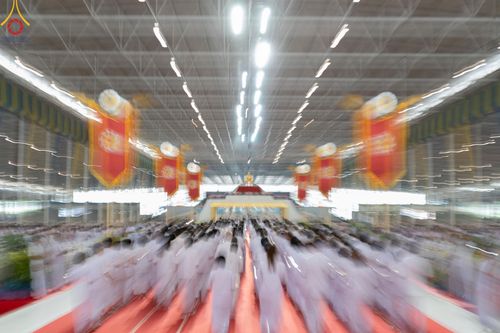 ภาพ No.150118:พิธีทอดผ้าป่าสมทบกฐินวัดพระธรรมกาย และสมทบกฐิน 30,000 วัดทั่วไทย ครั้งที่ 1 เนื่องในวันธรรมชัย 27 สิงหาคม พ.ศ.2567 ณ สภาธรรมกายสากล วัดพระธรรมกาย