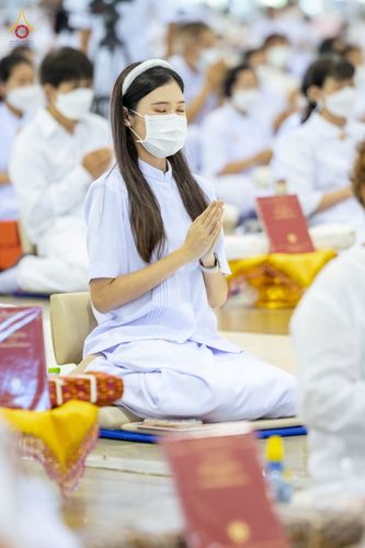 ภาพ No.80543:พิธีถวายทุนสนับสนุนการสร้าง พระไตรปิฎกฉบับธรรมชัย วันเสาร์ที่ 29 เมษายน พ.ศ. 2566 ณ สภาธรรมกายสากล วัดพระธรรมกาย