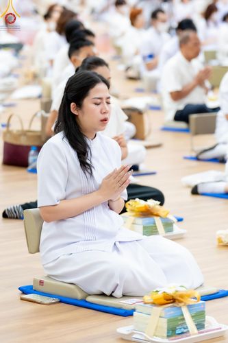 ภาพ No.136903:พิธีถวายหนังสือธรรมะ บาลี นักธรรม ทางก้าวหน้า ณ ห้องแก้วสารพัดนึก 2 วัดพระธรรมกาย วันเสาร์ที่ 11 พฤษภาคม พ.ศ. 2567