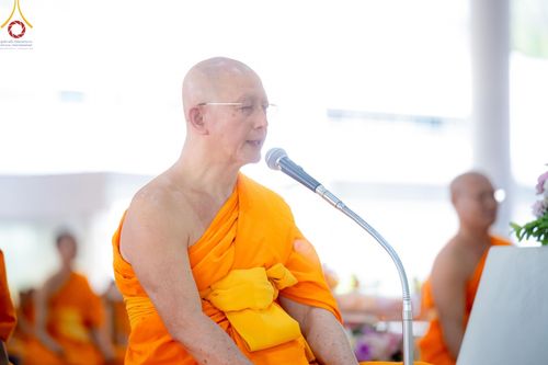 ภาพ No.182362:พิธีถวายภัตตาหารเมนูสวรรค์ "เพื่อการบรรลุธรรม" วันเสาร์ที่ 14 ธันวาคม พ.ศ. 2567 ณ หอฉันคุณยายอาจารย์ฯ วัดพระธรรมกาย