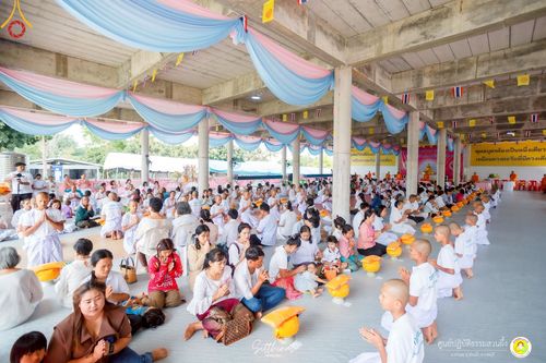 ภาพ No.215975:วันพฤหัสบดีที่ 3 เมษายน พ.ศ. 2568 พิธีบรรพชาสามเณร ภาคฤดูร้อน รุ่นที่ 15  บูชาธรรมหลวงพ่อธัมมชโย 81 ปี 81 รูป ณ ศูนย์ปฏิบัติธรรมสวนผึ้ง จ.ราชบุรี