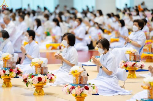 ภาพ No.85792:พิธีถวายคิลานเภสัชและอุปกรณ์การแพทย์ บูชาธรรมเนื่องในวันธรรมชัย วันที่ 19 สิงหาคม พ.ศ. 2566 ณ ห้องแก้วสารพัดนึก วัดพระธรรมกาย