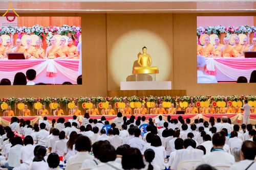 ภาพ No.237855:วันอาทิตย์ที่ 10 สิงหาคม พ.ศ. 2568 พิธีถวายไทยธรรมมุทิตาเปรียญธรรมและบาลีศึกษา ณ ห้องแก้วสารพัดนึก2 วัดพระธรรมกาย ปทุมธานี