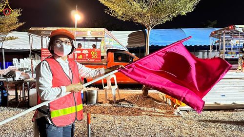 ภาพ No.116974:V.16 เป็นทีม การเตรียมงาน เก็บงาน การรับบุญของเจ้าหน้าที่หน่วยงานต่างๆ เพื่อโครงการธรรมยาตรา กตัญญูบูชามหาปูชนียาจารย์ พระมงคลเทพมุนี (สด จนฺทสโร) พระผู้ปราบมาร อนุสรณ์สถาน 7 แห่ง ปีที่ 12 ระหว่างวันที่ 2 - 31 มกราคม พ.ศ. 2567