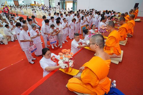 ภาพ No.173803:พิธีทอดกฐิน ศูนย์ปฏิบัติธรรม "ธรรมโยธิน" วัดแก้วธรรมชัยมาเลเซีย วันที่ 27 ตุลาคม พ.ศ. 2567