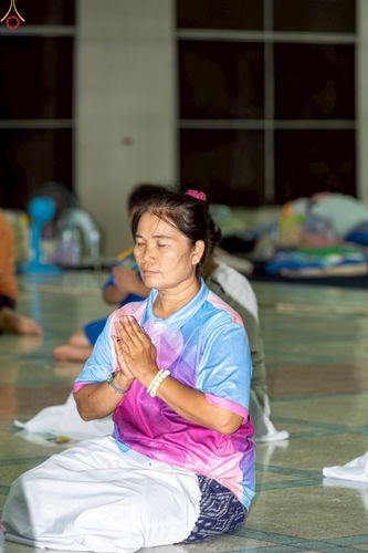 ภาพ No.235420:วันที่ 30-31 กรกฎาคม พ.ศ. 2568 วัดพระธรรมกาย มูลนิธิธรรมกาย ร่วมกับศูนย์ส่งเสริมศีลธรรมจังหวัดสุรินทร์ เปิดศูนย์พักพิงชั่วคราวเพื่อช่วยเหลือประชาชน ผู้อพยพจากเหตุปะทะกันตามแนวชายแดน ไทย-กัมพูชา ตั้งแต่วันที่ 24 กรกฎาคม พ.ศ.2568 เป็นต้นไป