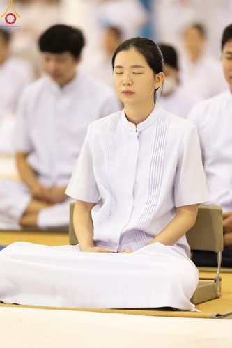 ภาพ No.151185:พิธีบูชาข้าวพระ ในวันอาทิตย์ต้นเดือน วันที่ 1 กันยายน พ.ศ. 2567 ณ สภาธรรมกายสากล วัดพระธรรมกาย